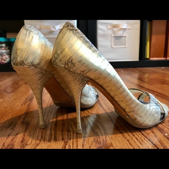 Miu Miu genuine snakeskin cris-cross pumps - Picture 2 of 4